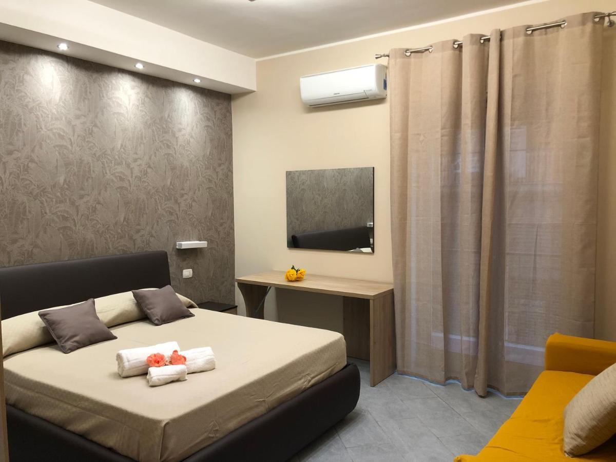 Apartments " Le Ginestre" Acireale Exterior photo