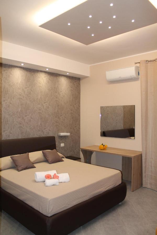 Apartments " Le Ginestre" Acireale Exterior photo