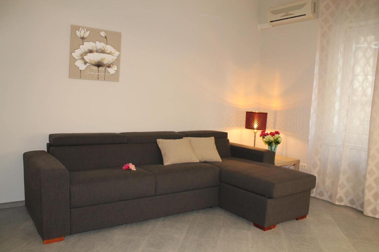 Apartments " Le Ginestre" Acireale Exterior photo